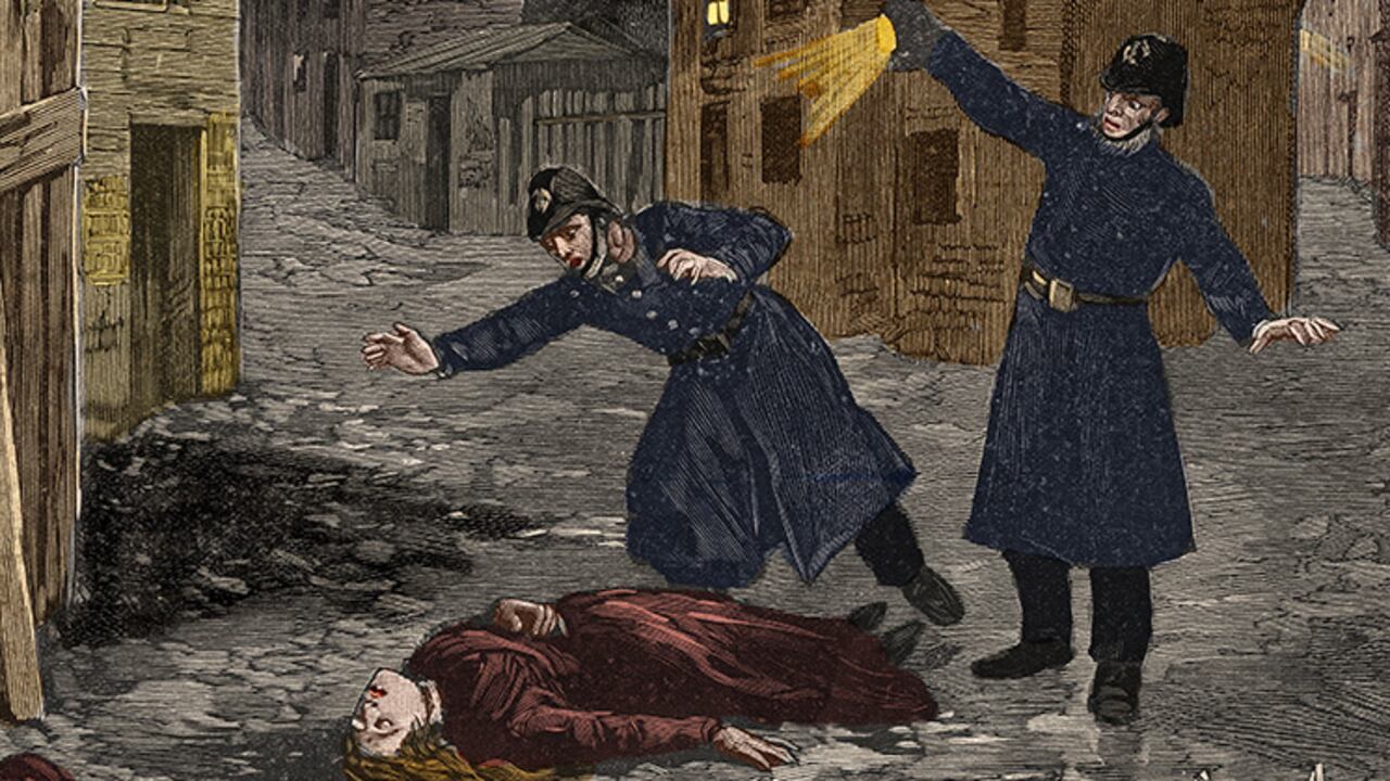 Los asesinatos de Jack el Destripador en el barrio Whitechapel generan atención y morbo 127 años después de cometidos. Nunca se supo con certeza quién los cometió. ¿Hasta ahora?
