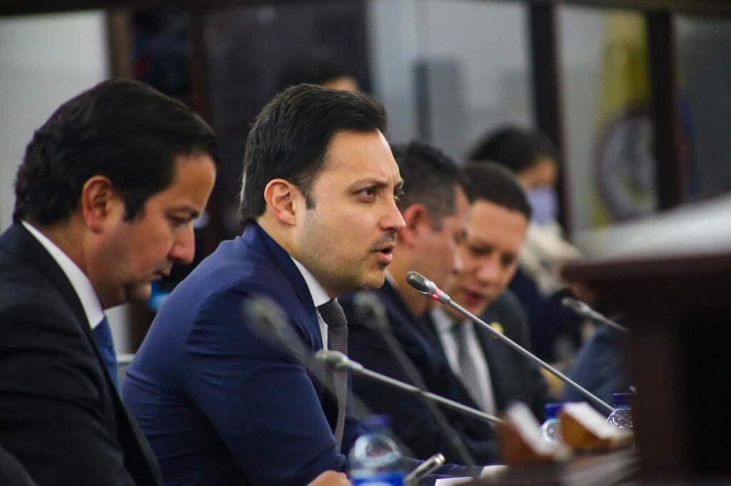 Senador Carlos Fernando Motoa