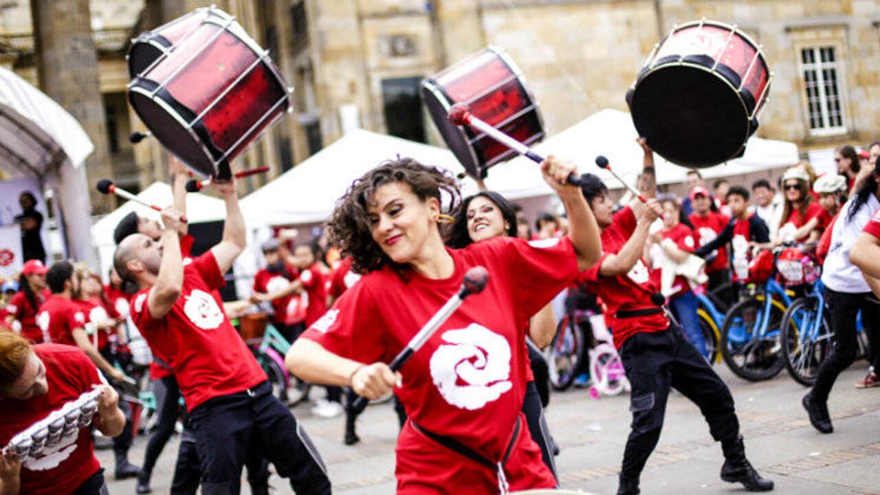 Cortesía de 'Ni con el pétalo de una rosa'.