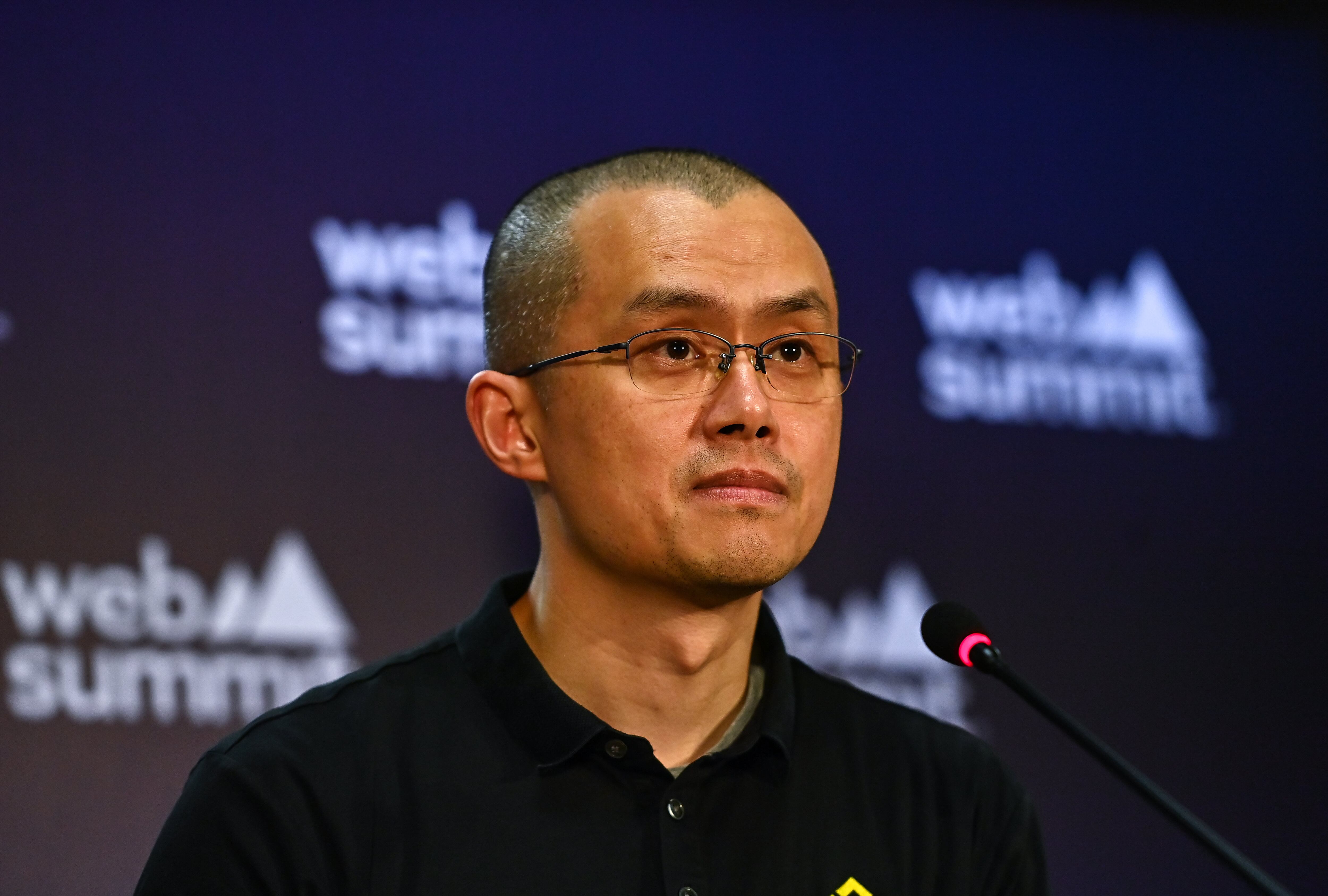 Changpeng Zhao, cofundador y director ejecutivo de Binance, en Media Village durante el primer día de Web Summit 2022 en el Altice Arena de Lisboa, Portugal.