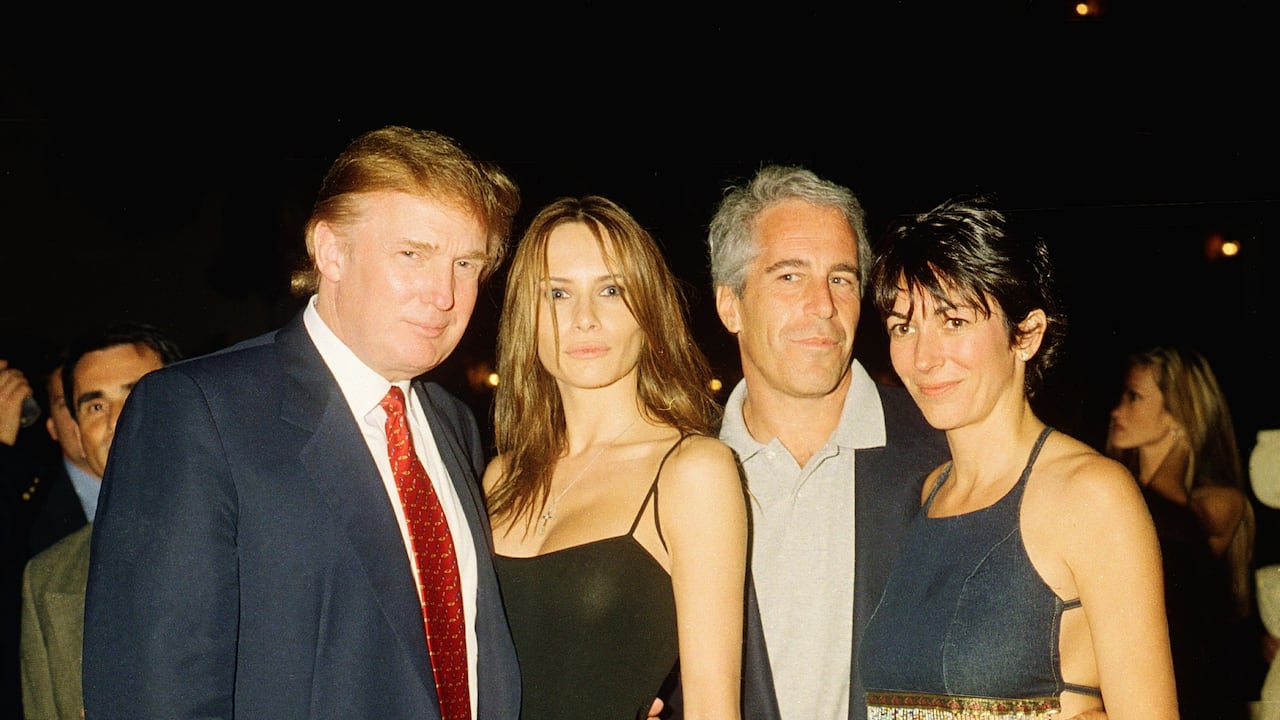 La relación entre Donald Trump y Jeffrey Epstein es innegable.