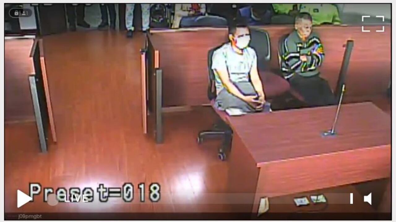 La Policía capturó a dos indígenas que estarían comprometidos con los desmanes ocurridos en la ciudad de Bogotá. La imputación está enredada.