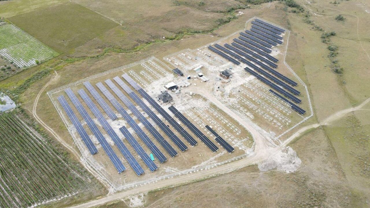Paneles de energía solar en el suroccidente colombiano