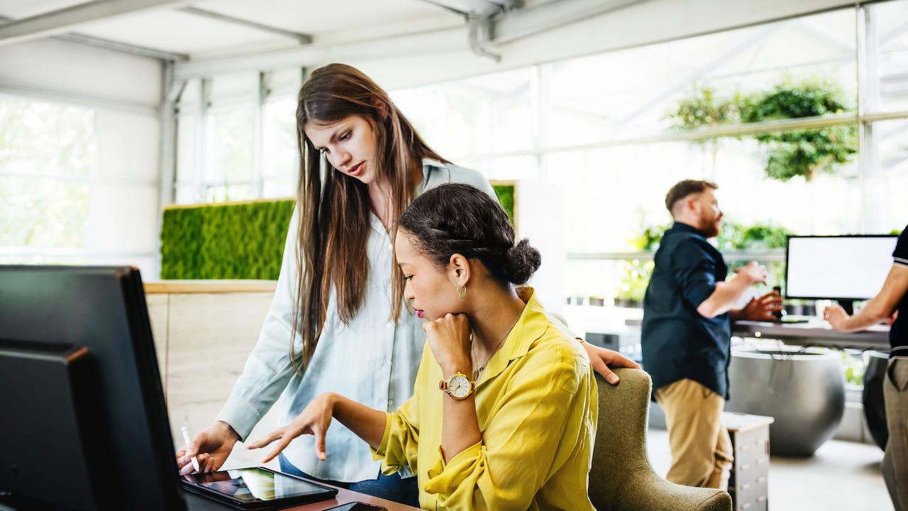 Así puede calcular el valor de sus horas extras.