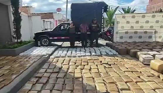 La marihuana estaba distribuida en casi 500 paquetes.