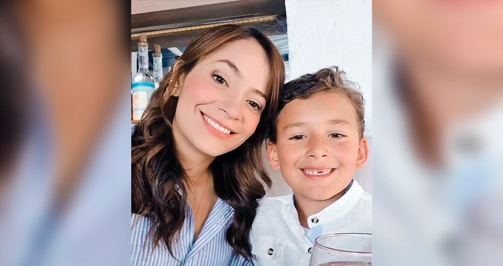 Anna Jaraba, cantante colombiana, asegura que una buena estrategia con su hijo, Salvador, es el consumo de solo un dulce al día. 