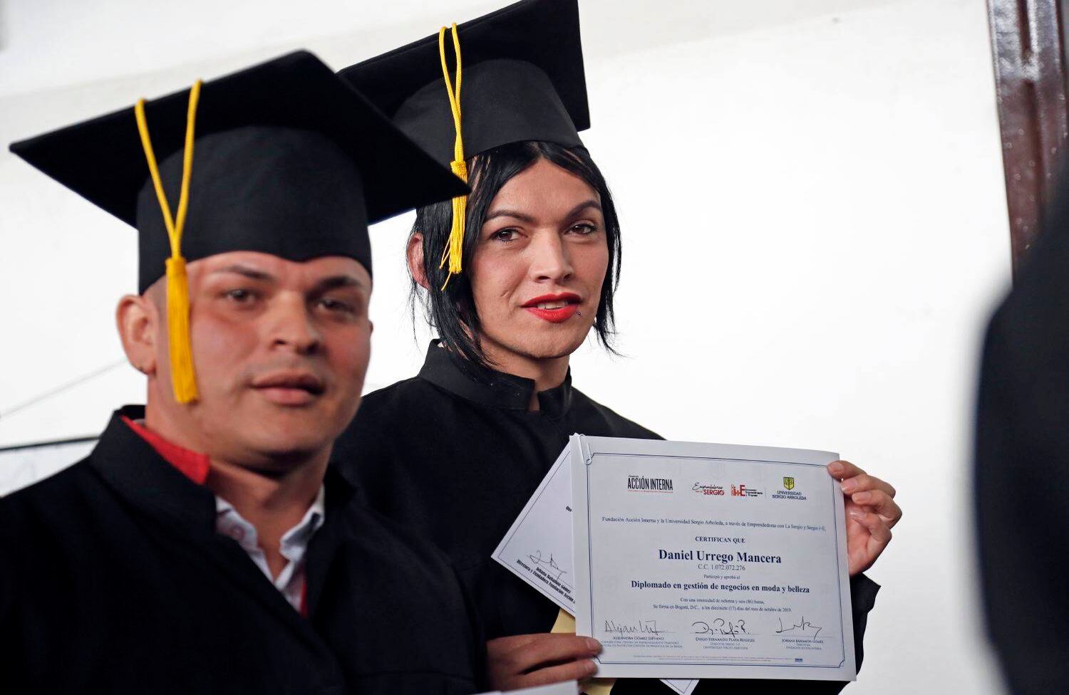 Verónica Urrego explica que ser una mujer en una cárcel de hombres es un reto difícil de superar a diario, empezando porque la llaman por un nombre con el que ella ya no se identifica: Daniel.