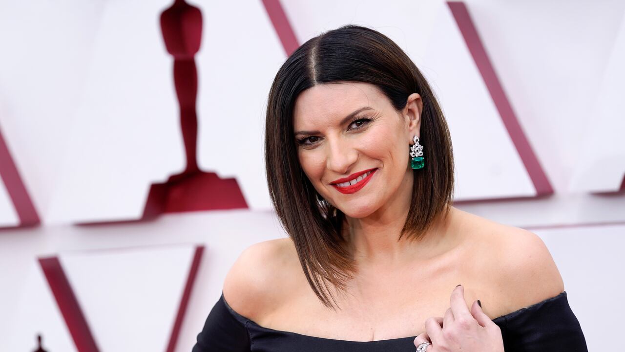 LOS ANGELES, CALIFORNIA – APRIL 25: Laura Pausini attends the 93rd Annual Academy Awards at Union Station on April 25, 2021 in Los Angeles, California. (Photo by Chris Pizzello-Pool/Getty Images)
