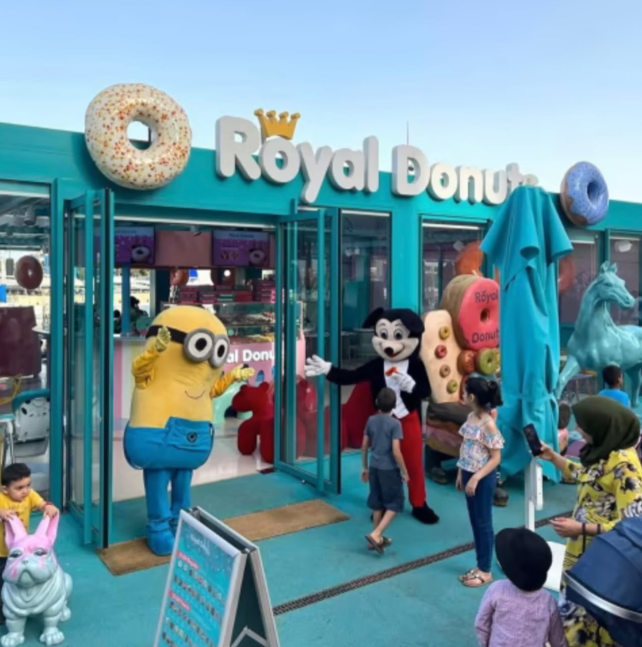 Rey de Marruecos. Foto: Instagram @royaldonuts_morocco.