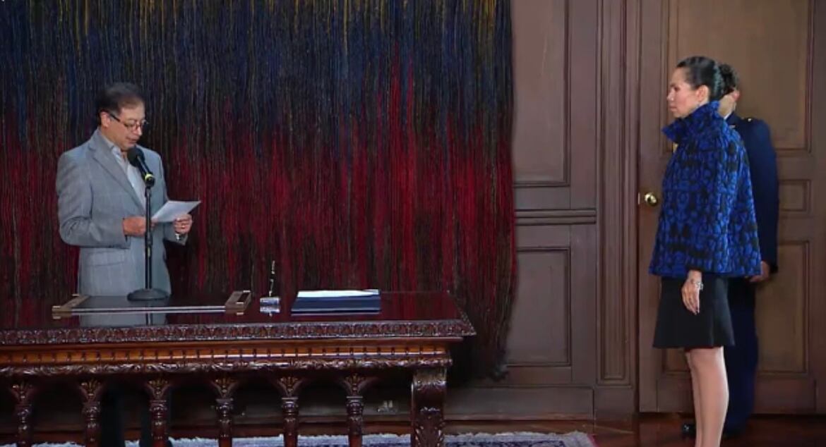 Presidente Gustavo Petro posesionó a la nueva ministra del Deporte Astrid Rodríguez