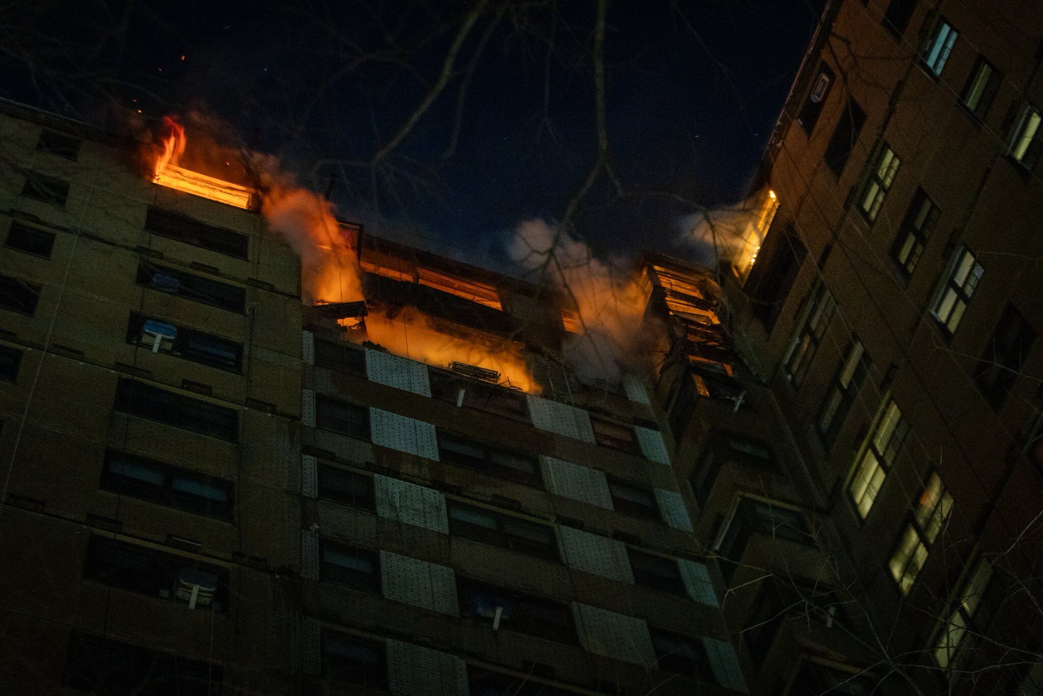 Incendio de varios pisos de un edificio en Nueva York