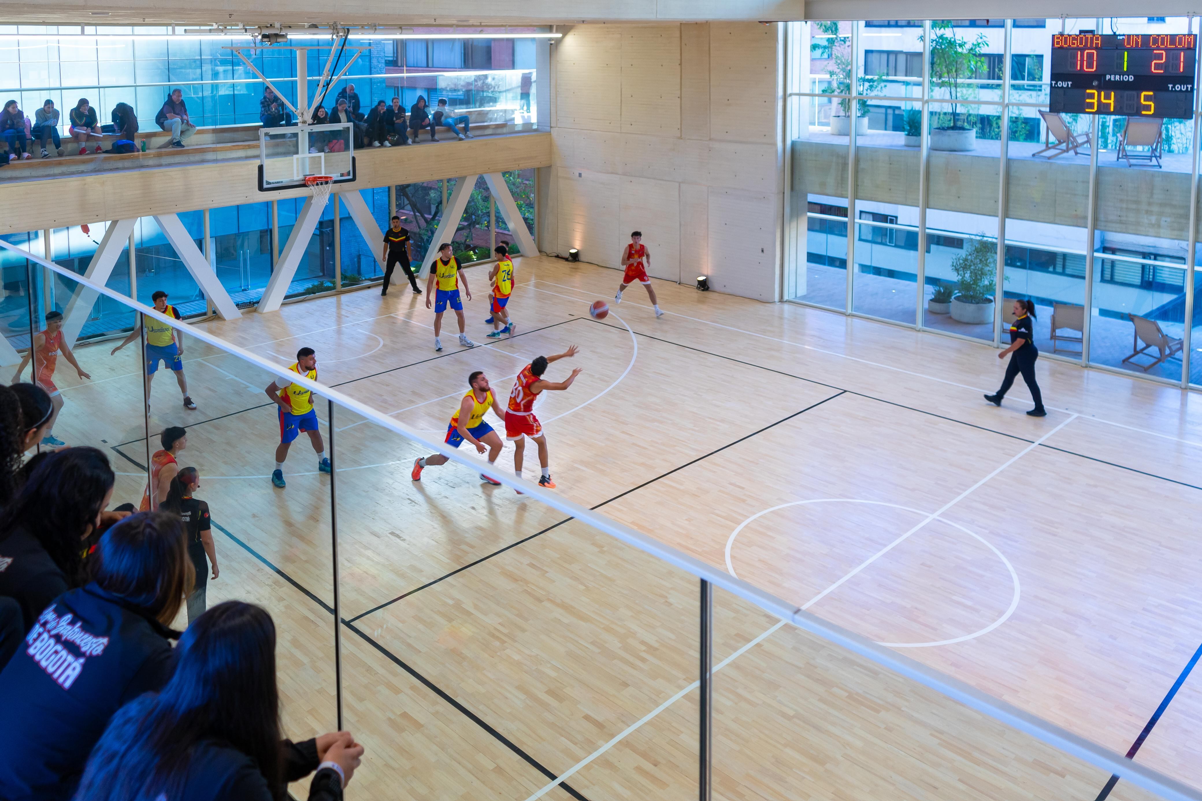 El CEFE Chapinero cuenta con varios escenarios para competencias deportivas