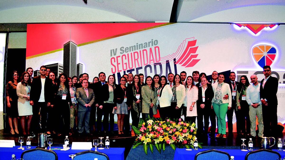 En Colombia existen 740 empresas de vigilancia según la Superintendencia de Vigilancia y Seguridad Privada.