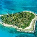 Cayos, islotes e islas comprenden el archipiélago de San Andrés, Providencia y Santa Catalina, el único departamento insular de Colombia.