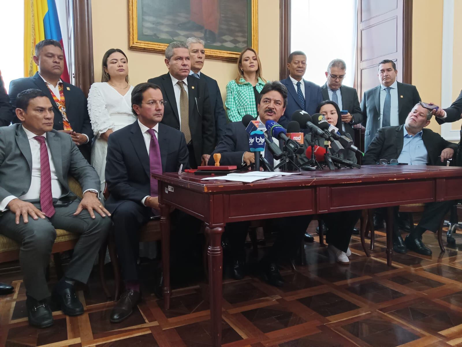 Cambio Radical presentó reforma a la salud.