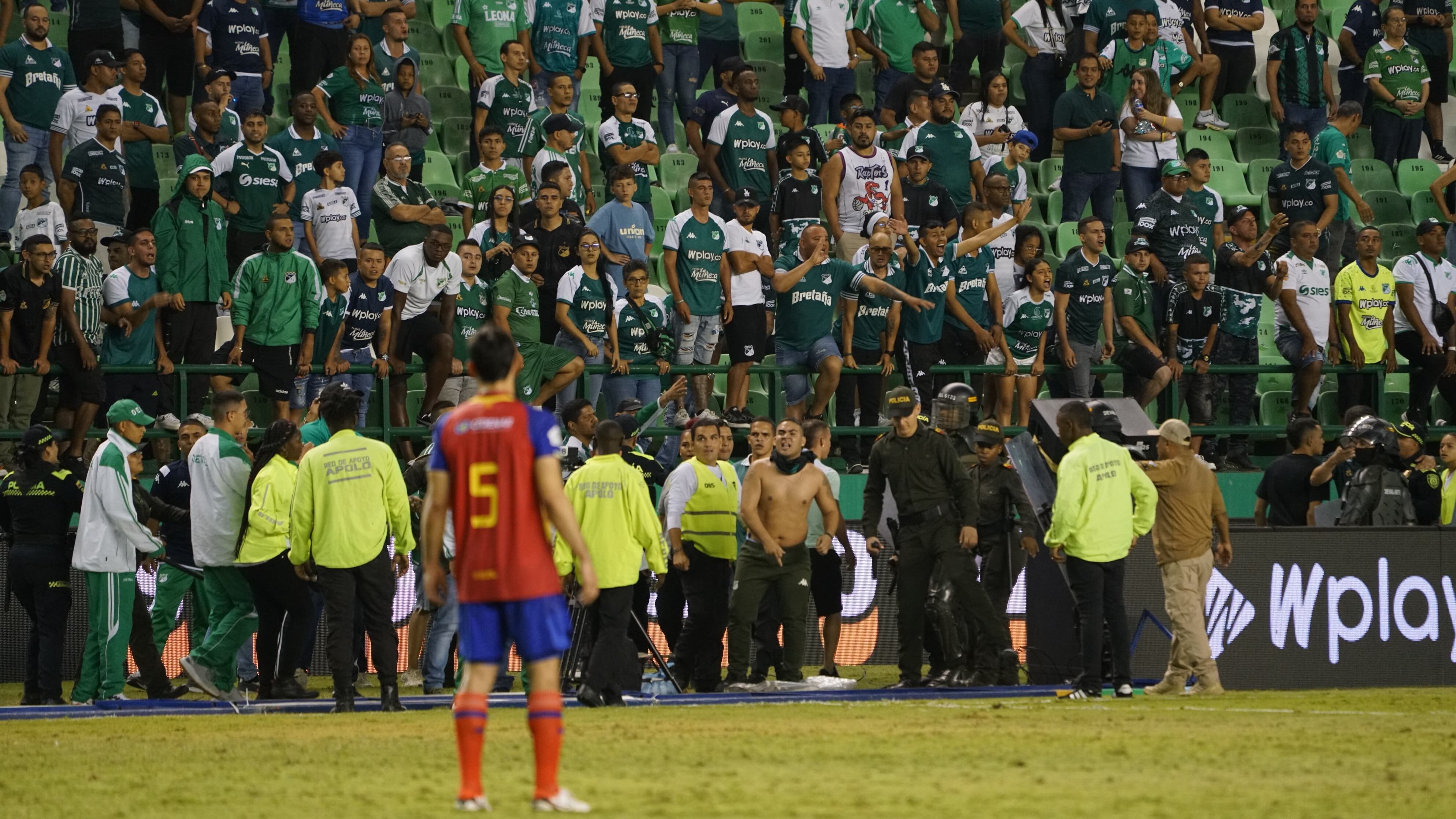 Deportivo vs Deportivo Pasto - invasión