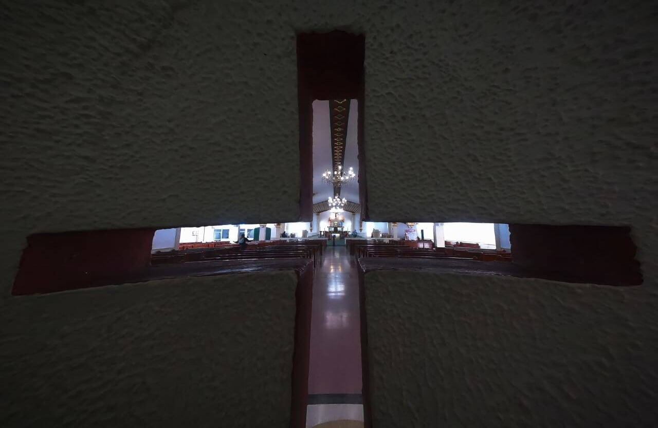 Las iglesias de Bogotá y el país cerraron sus puertas en una de las fechas más importantes del calendario litúrgico, el domingo de ramos. La semana mayor se desarrollará en plena cuarentena. 