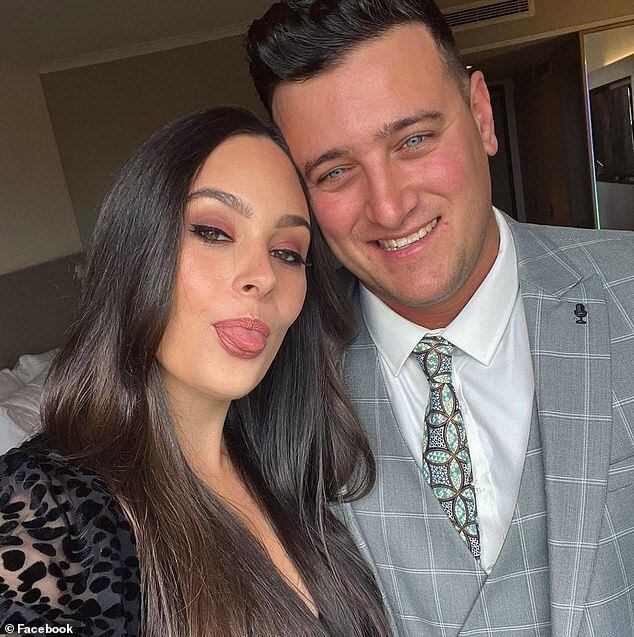 La pareja se encontraba en su luna de miel cuando la mujer falleció