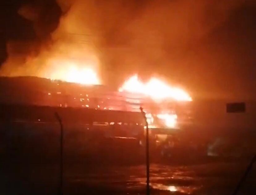 Las autoridades señalan que no se registran heridos ni víctimas mortales.