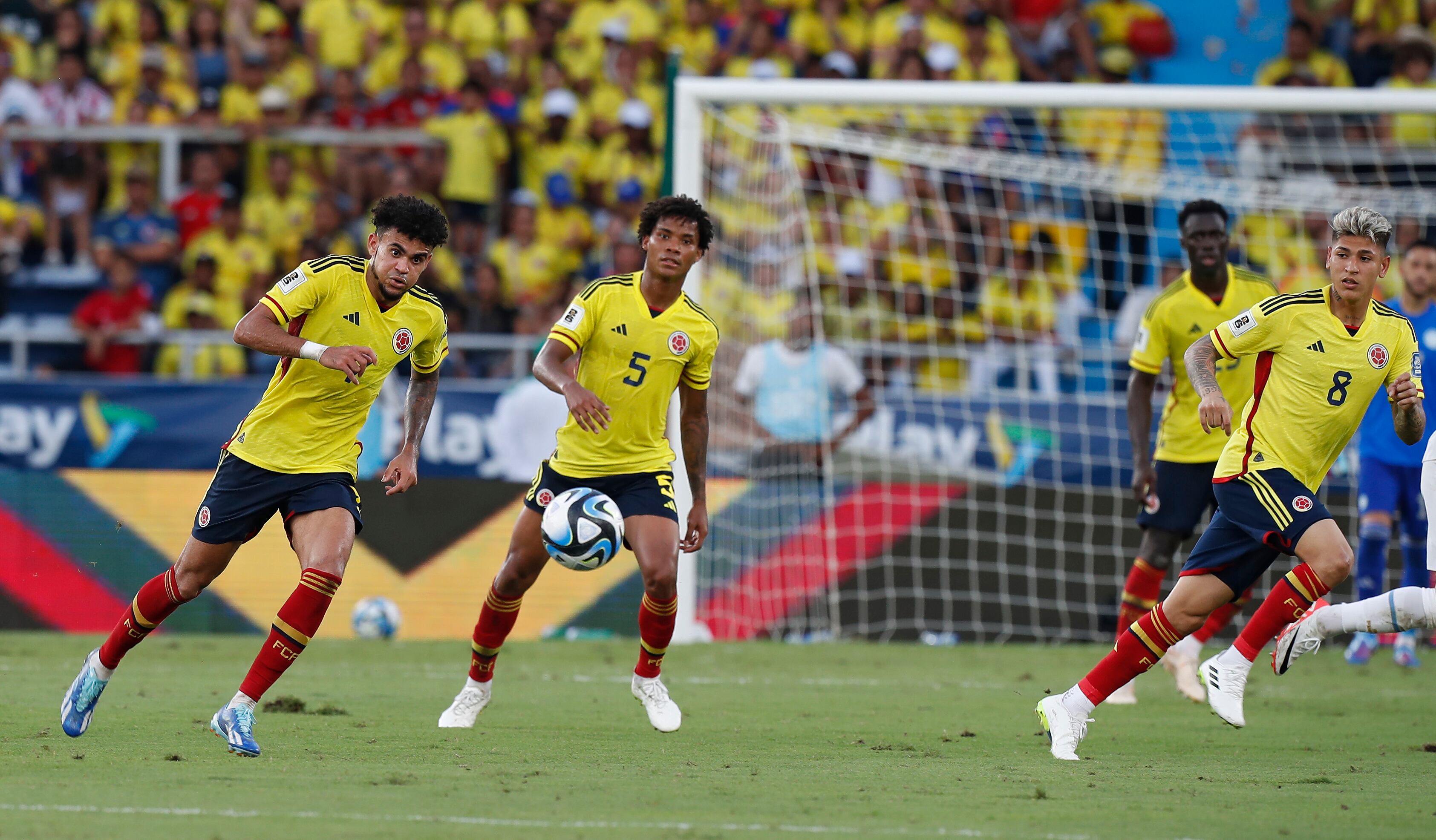 Luis Díaz
Lucho Díaz
Colombia vs Uruguay  empate 2-2 
Eliminatorias al Mundial 2026
Barranquilla estadio Metropolitano
Octubre 12 del 2023
Foto Guillermo Torres Reina / Semana