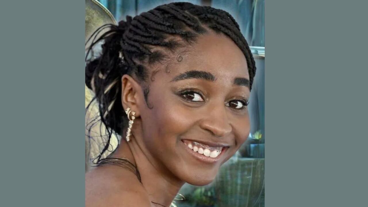 Ayo Edebiri sería el reemplazpo de Johnny Depp
Foto: X @AapGhumaKeLeL0