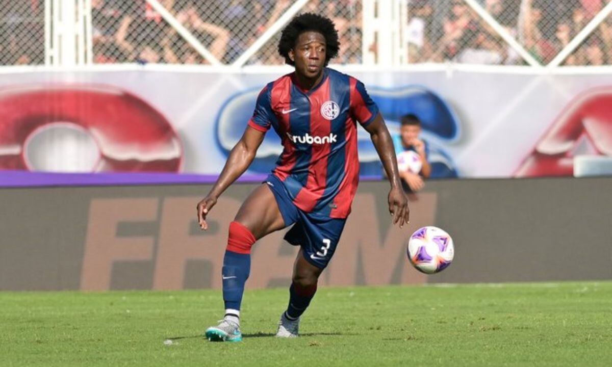 Carlos Sánchez y sus palabras sobre el fútbol argentino.