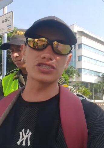 Ostín, el ciclista que enfrentó a motociclistas, reapareció para explicar el porqué de su enojo.