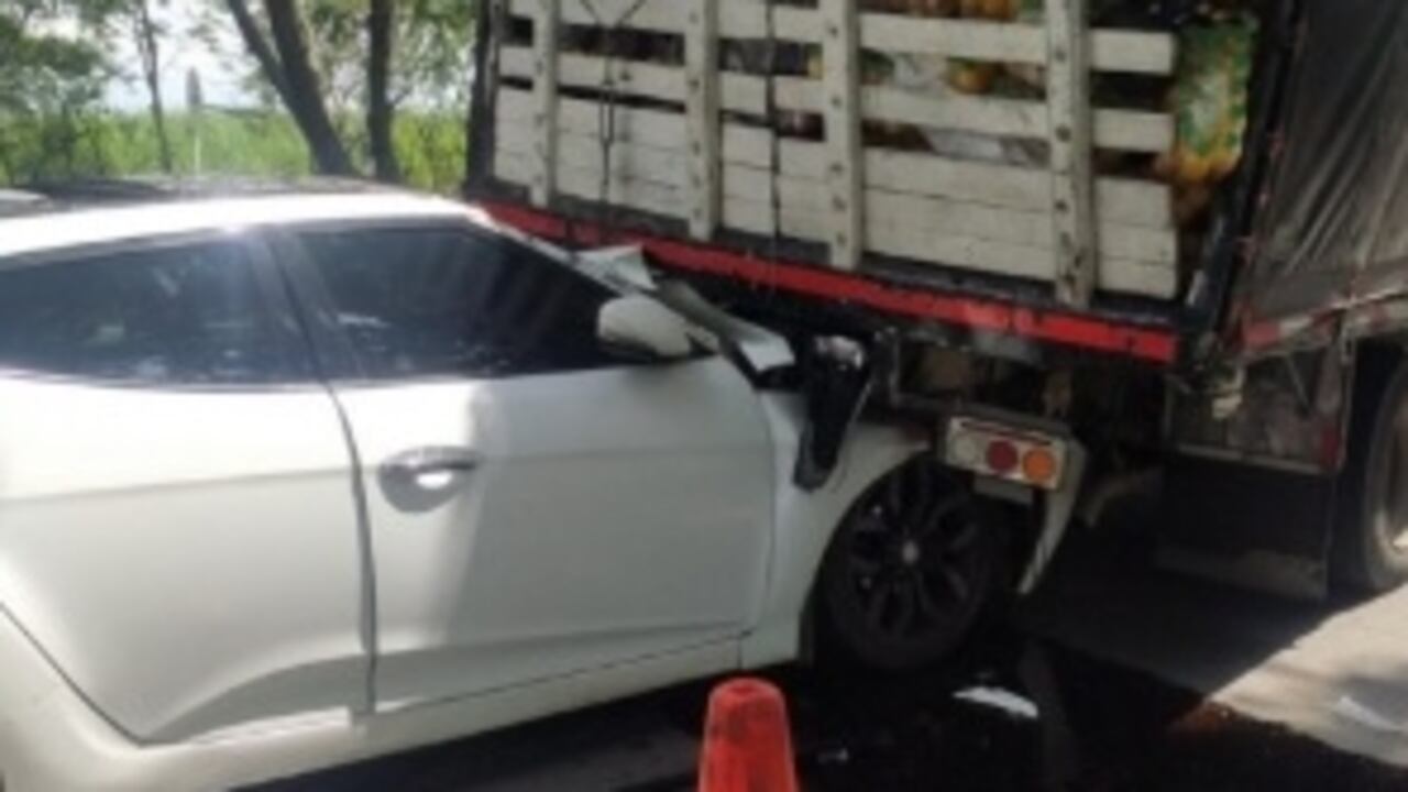 En redes sociales se conoció sobre el accidente de tránsito en la vía Candelaria (Valle)-Villarrica (Cauca).