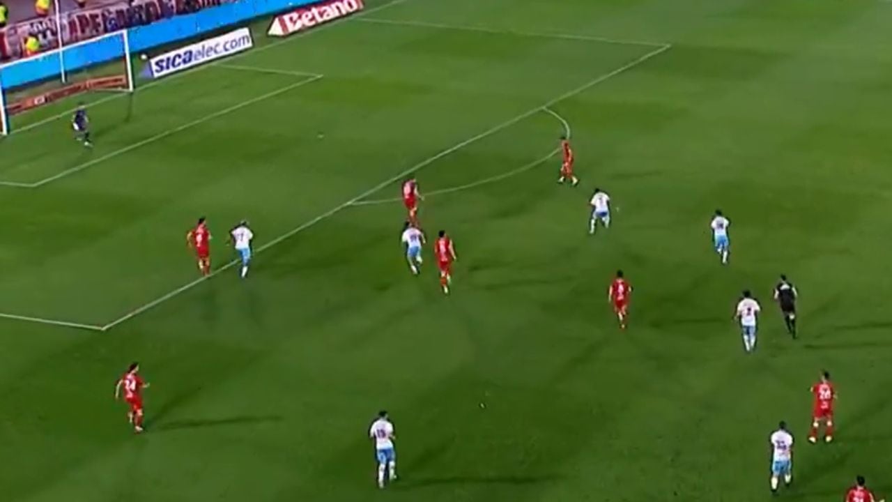 Imagen de la jugada del gol de Vergara.