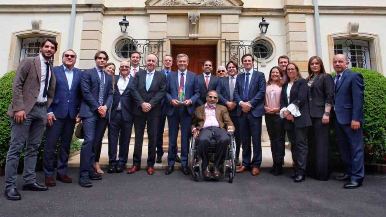 Tecnoglass firmó acuerdo de Joint Venture con Saint-Gobain.