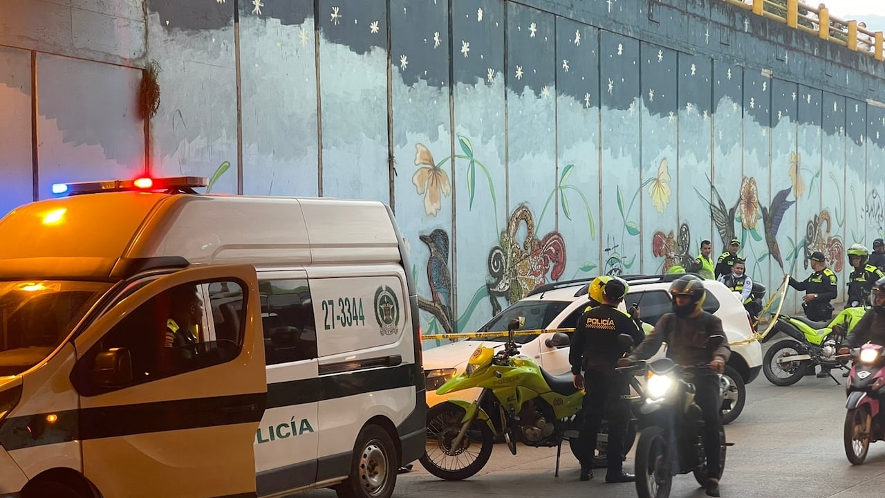 Las víctimas se movilizaban en una camioneta Renault Duster blanca.