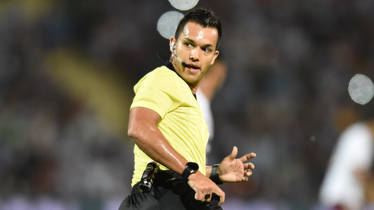 Gallo es el único representante del arbitraje colombiano en Qatar 2022