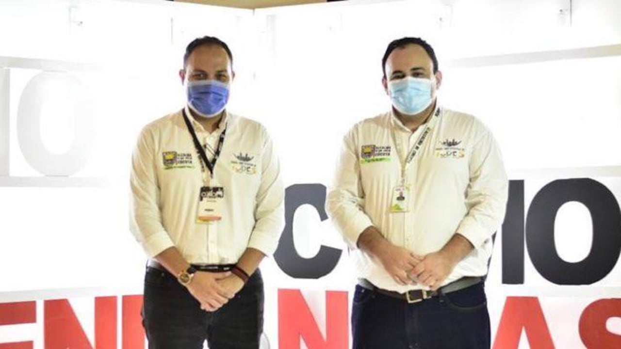 Sus anuncios se llevaron a cabo antes de ser inhabilitados, se espera más renuncias en los próximos días.