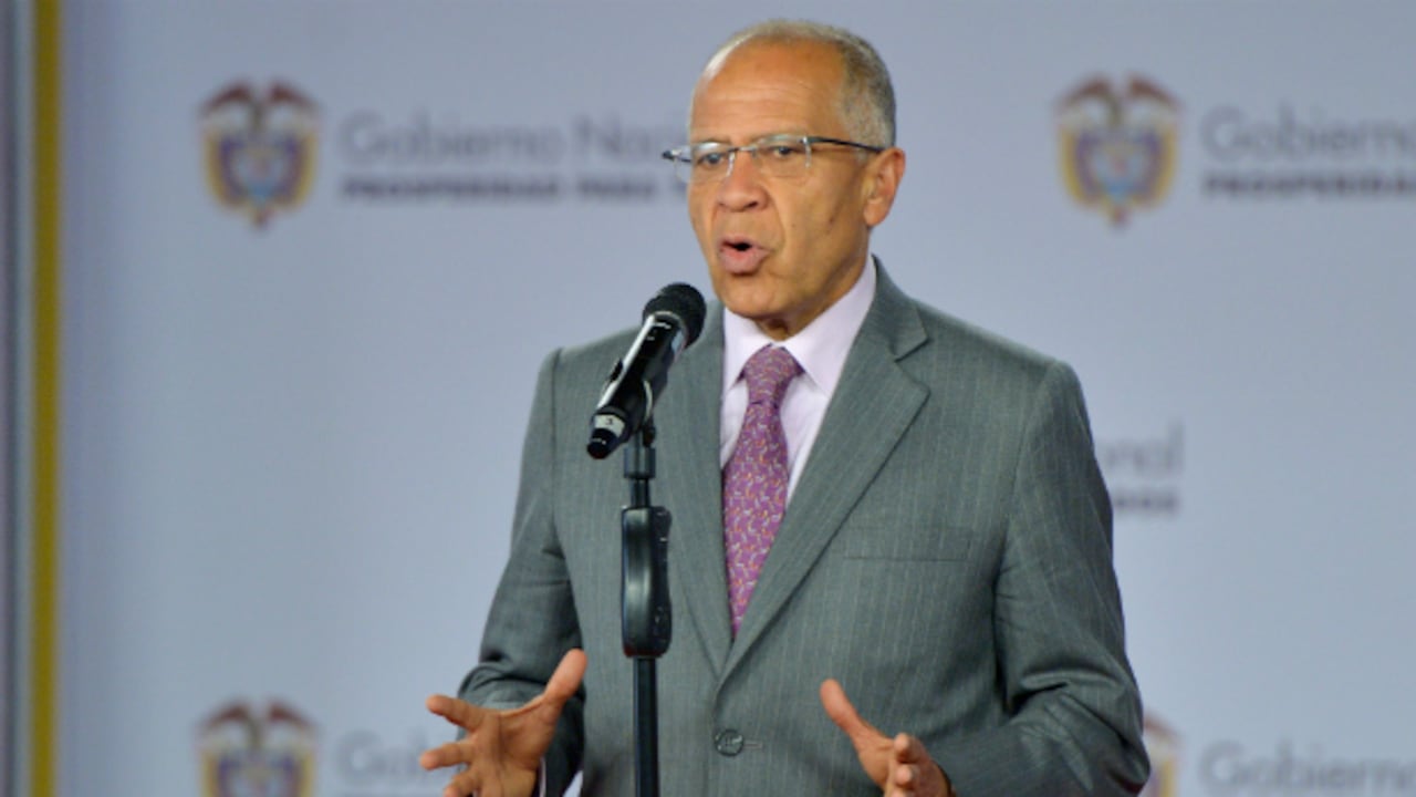 El ministro de Justicia, Alfonso Gómez Méndez, dio declaraciones luego de la reunión entre el presidente Santos y el alcalde Petro