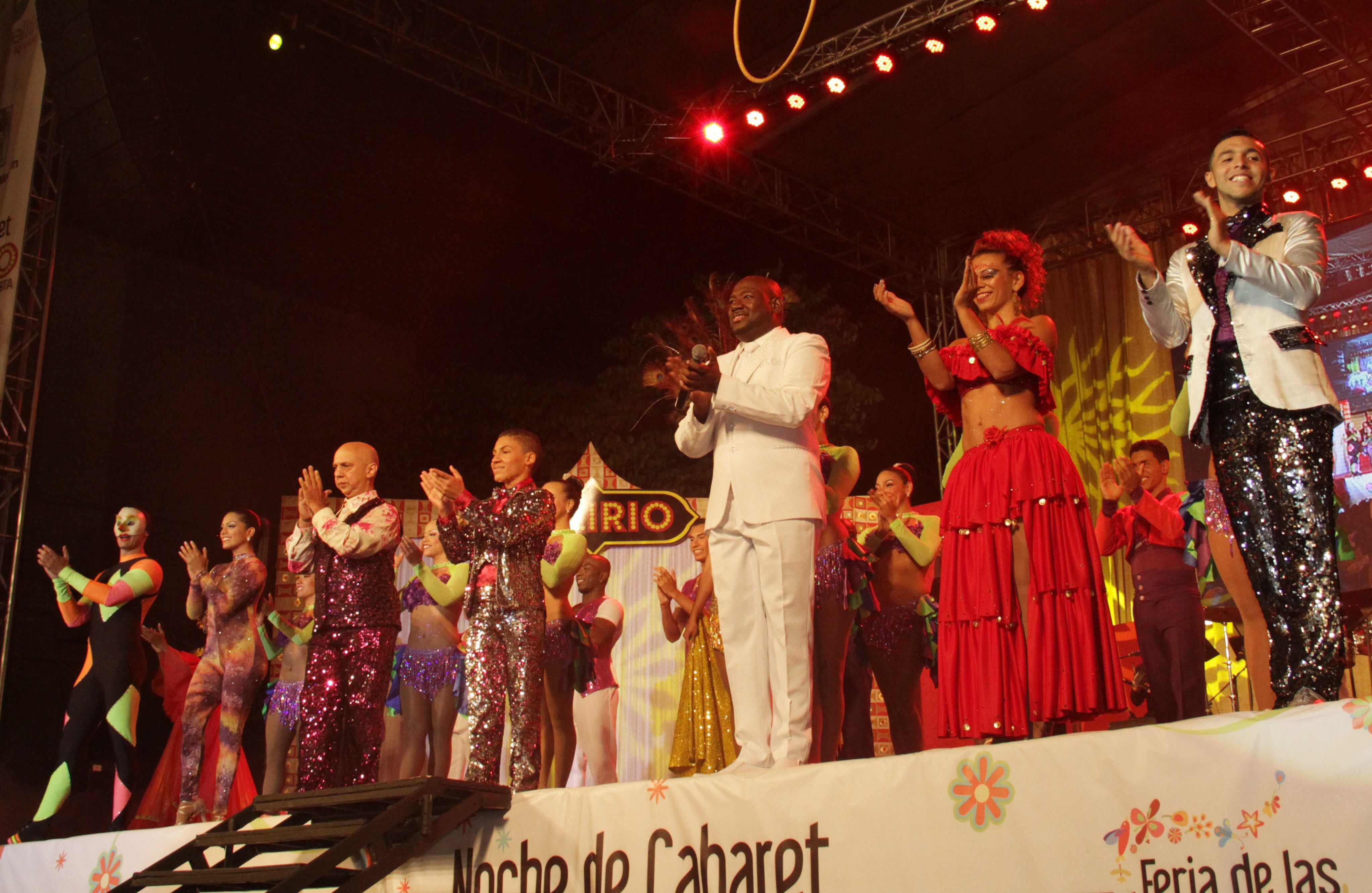 Cali: Es la tercera ciudad más grande en el país. Es conocida por su rica vegetación y su amor por la salsa. Es un gran lugar para aprender a bailar o disfrutar de espectáculos de danza.