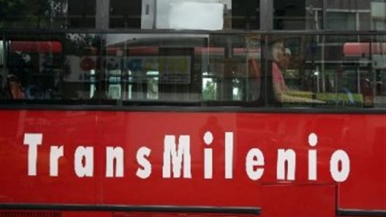 Expertos coinciden que lo que se debe hacer es un metro ligero o tranvía moderno, que cuesta lo mismo o menos que un TransMilenio por kilómetro.