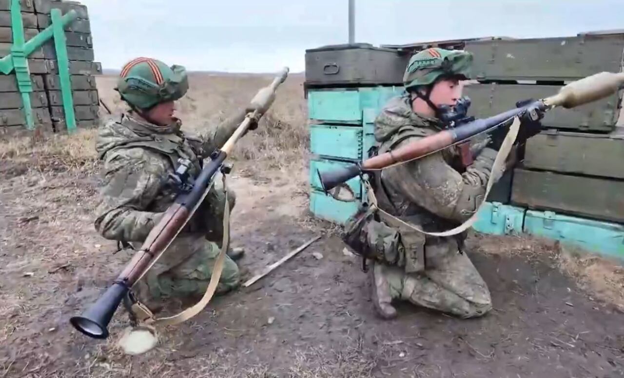 Soldados norcoreanos se entrenan para luchar en Ucrania