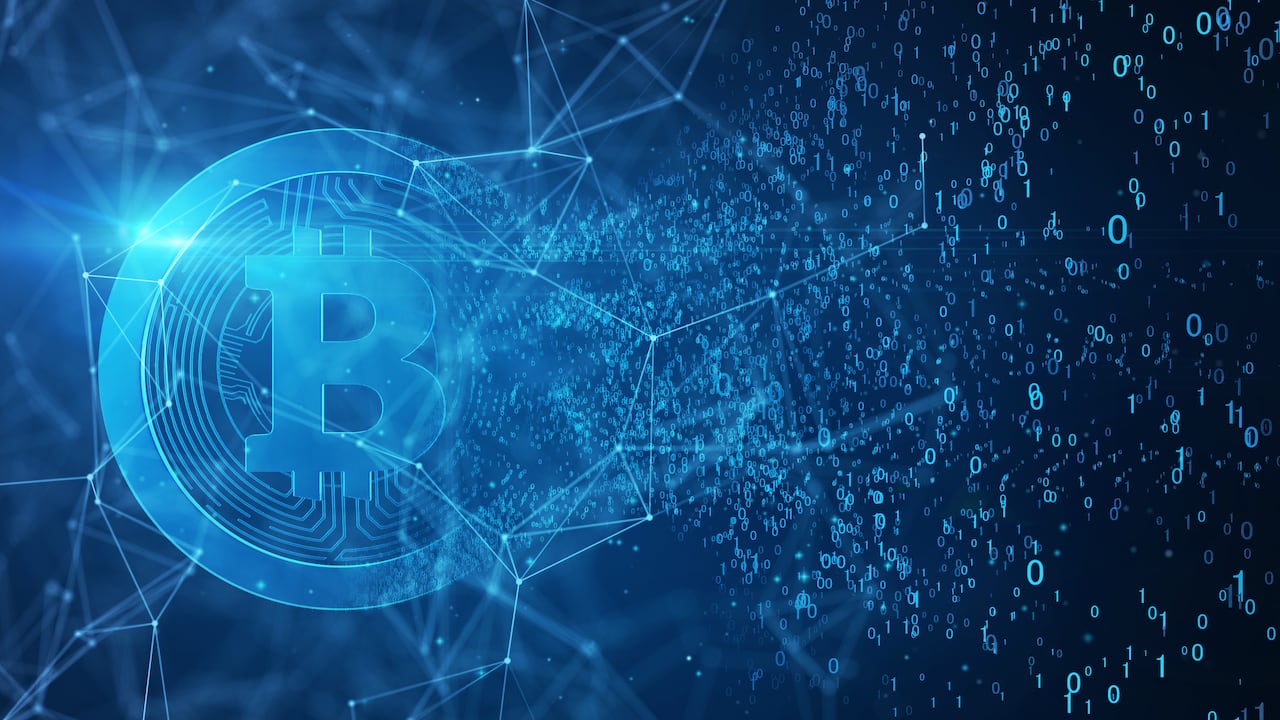 Expertos advierten que las criptomonedas facilitan nuevas formas de financiamiento político y plantean desafíos para la supervisión de las autoridades.