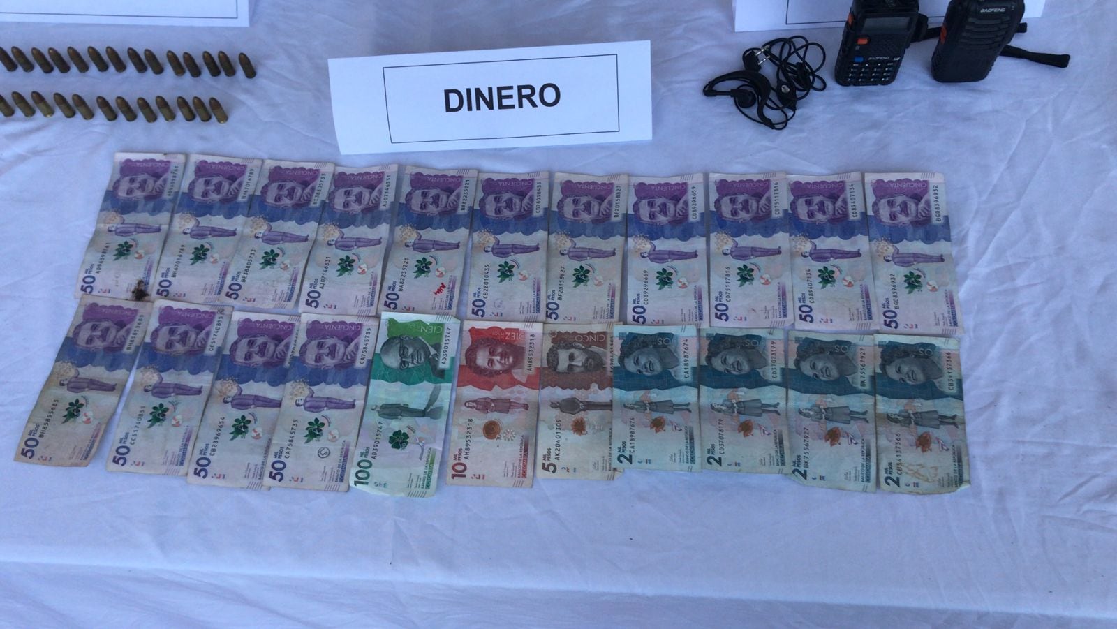 En el operativo fueron incautados municiones que pertenecían a los sujetos.