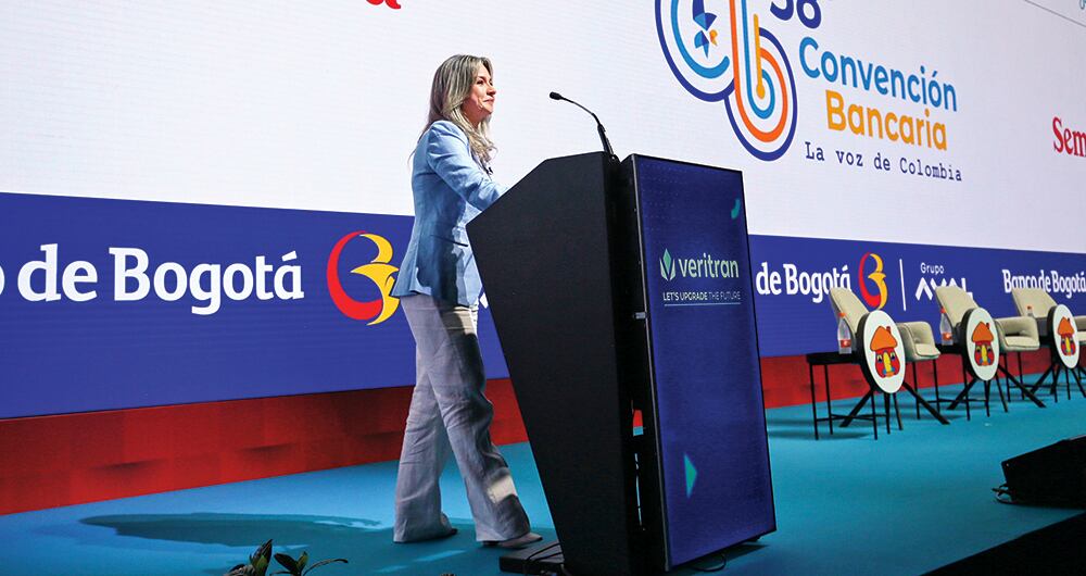 Vicky Dávila, directora de SEMANA en Asobancaria.