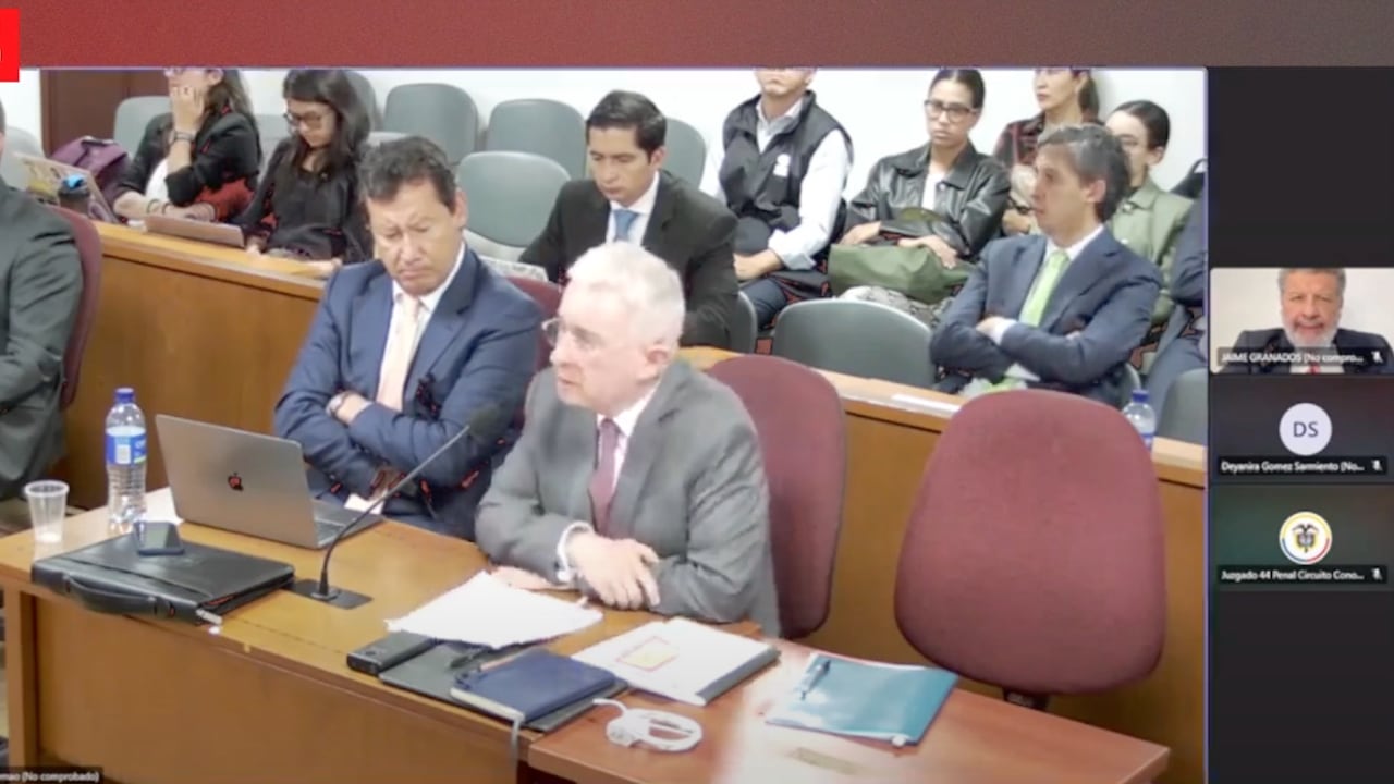 El expresidente Uribe habla en medio del juicio que se realiza en su contra.