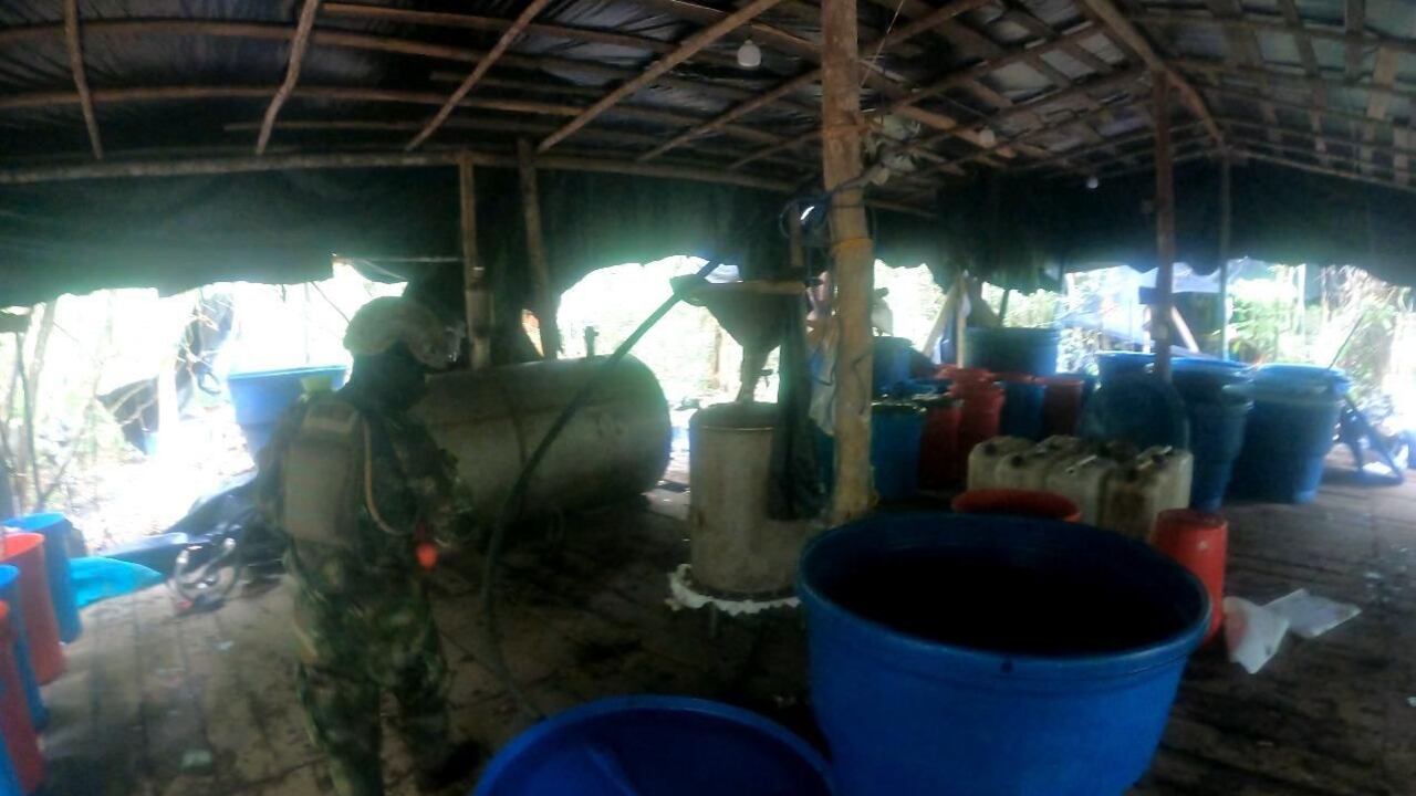 Destruyen megalaboratorio de cocaína de un brazo armado de alias Iván Márquez, jefe de la Segunda Marquetalia.