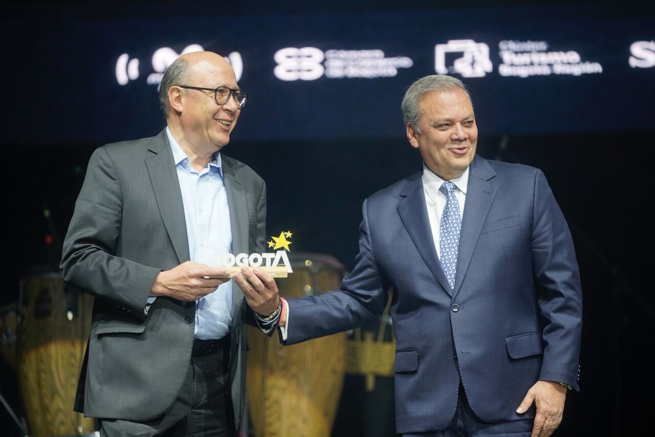 MGM Ingeniería y Proyectos, fundada en Bogotá, con 30 años de experiencia, es líder en el desarrollo de soluciones sostenibles en electricidad y telecomunicaciones.