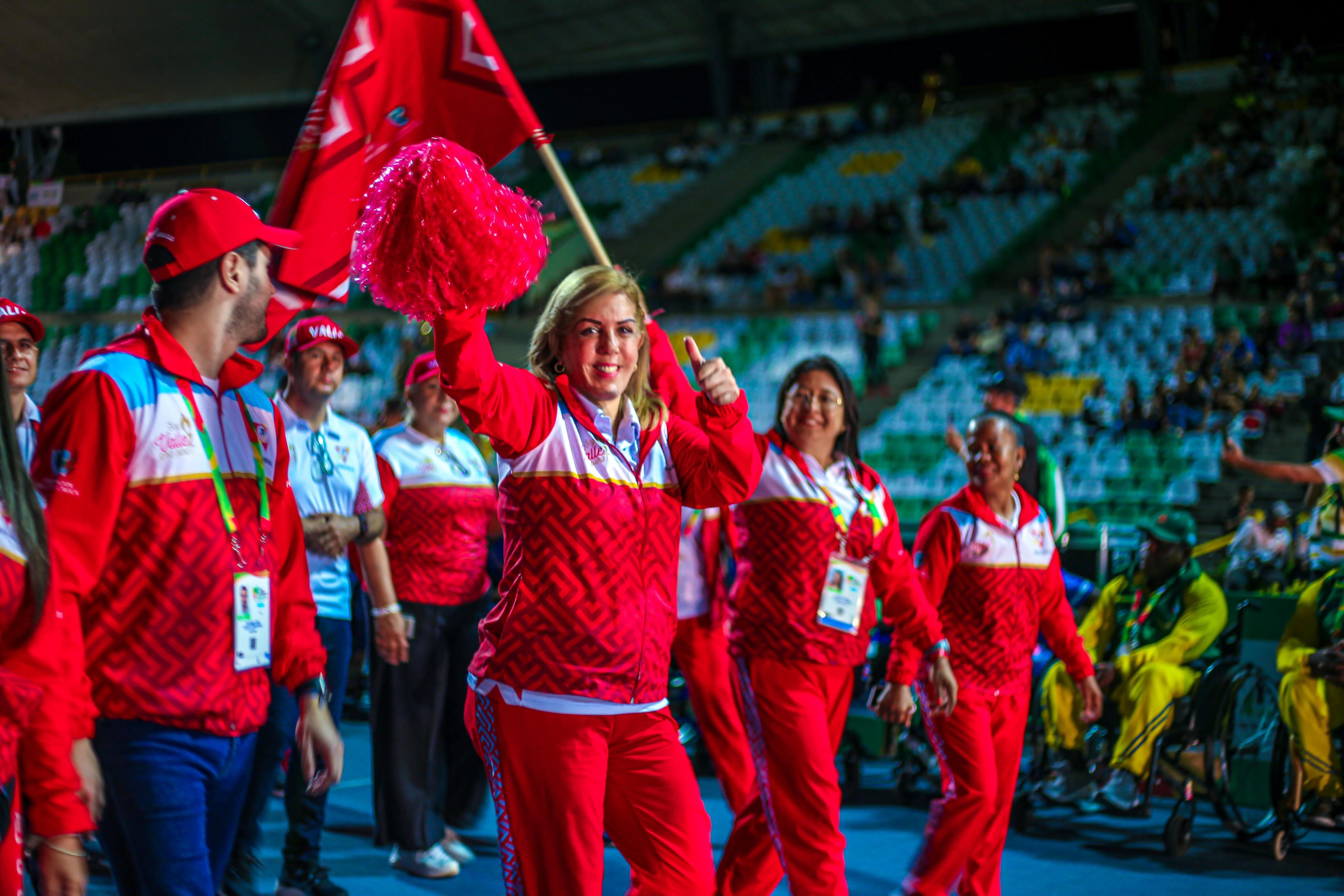 Gobernadora del Valle en los Juegos Paranacionales.