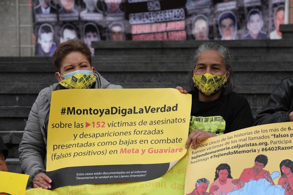 Madres de los falsos positivos en la imputación de cargos del General en retiro Mario Montoya