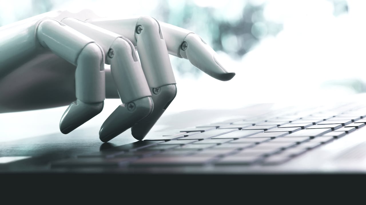 Los aspirantes deben cumplir con un requisito fundamental: saber inglés.