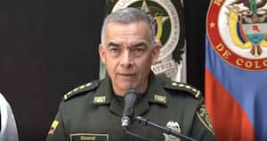 Atehortúa conminó a Salamanca a sacar a la luz un supuesto audio en el que le habría mencionado a un capitán que él quiere retirarlo de la institución.