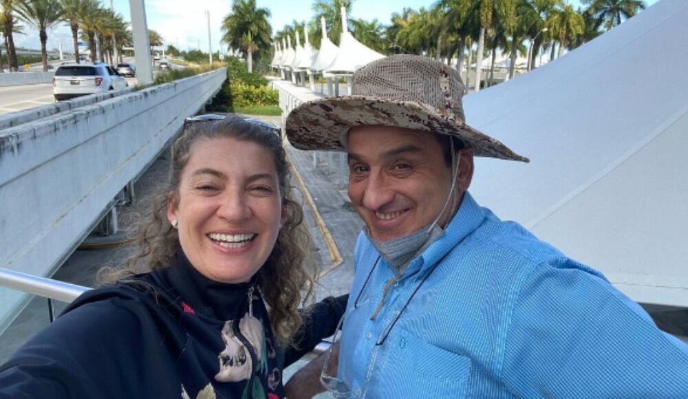 La pareja de actores llamó la atención con detalles de su relación.