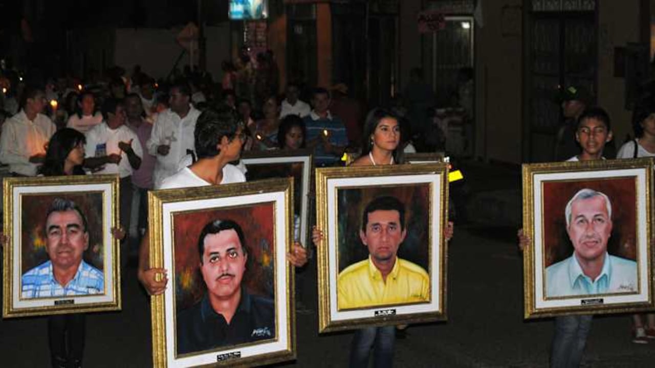 Marcha de la Luz que se hace cada 27 de febrero en Rivera para conmemorar a las víctimas.