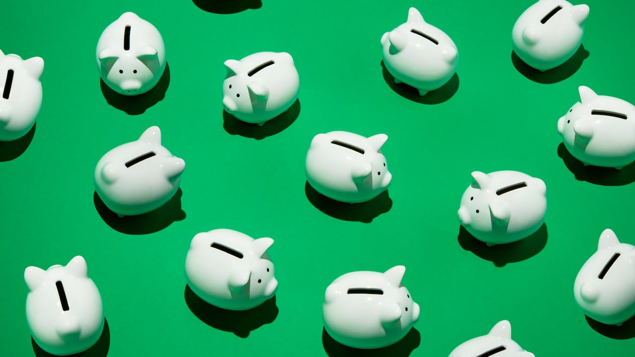 Iniciar con el ahorro no significa acumular dinero en grandes cantidades, según expertos. Foto: Getty Images